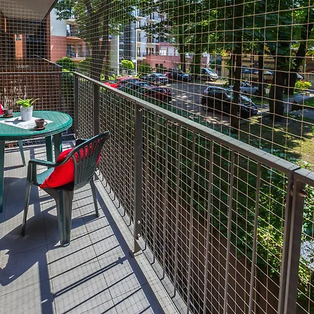 Friendhouse - Center Apartment